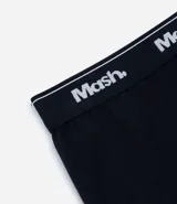 Calzoncillo tipo bóxer de la marca Mash, confeccionado en algodón con elástico en la cintura que presenta el logo de la marca estampado.