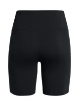 Calza corta deportiva Under Armour modelo Campus 7in, de color negro, corte ajustado y talle alto. Presenta el logo de la marca estampado en blanco en el lateral inferior derecho.