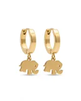 Caravanas tipo argolla de acero inoxidable en color dorado, con dije colgante en forma de elefante.