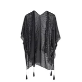 Kimono de playa negro de tejido calado tipo red, con diseño oversize y terminación de flecos en el ruedo inferior.