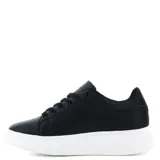 Championes urbanos de diseño minimalista, color negro con suela de plataforma blanca. Presentan cierre mediante cordones al tono y costuras reforzadas.