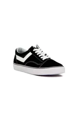 Championes deportivos Pony modelo Odl School, color negro con detalles en blanco, cordonera clásica y suela de goma blanca.
