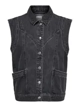 Chaleco largo de denim azul con cuello camisero, cierre frontal de botones metálicos, bolsillos frontales aplicados y costuras pespunteadas visibles.