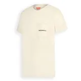 Remera de corte holgado color crema, con cuello redondo, mangas cortas y un bolsillo frontal en el lado izquierdo que presenta el logo de la marca estampado.