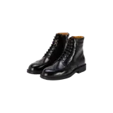 Botas acordonadas Magnanni para hombre, de color negro con diseño brogue y perforaciones decorativas, cierre frontal con cordones y suela de goma.