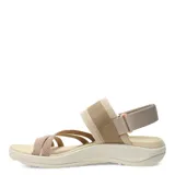 Sandalias deportivas Merrell modelo District 4 Backstrap, color beige y caqui. Presentan tiras cruzadas en el empeine, correa trasera ajustable con cierre de velcro y hebilla decorativa en tono rosado. Cuentan con plantilla de espuma EVA y suela ligera.