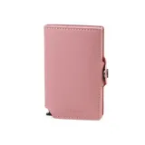 Billetera color rosa pastel con cierre de broche metálico.