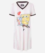 Camisón corto de viscolycra con estampado a rayas verticales en tonos blanco y rosado. Presenta un diseño gráfico frontal de Bob Esponja abrazando a Gary, con un detalle de corazón rojo. Posee cuello en V con borde en color marrón y mangas cortas con terminación en el mismo tono.