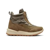 Bota casual de caña media con diseño híbrido entre zapatilla y bota, confeccionada en una combinación de materiales que incluye gamuza, textil acolchado metalizado y cuero texturizado. Presenta cierre frontal con cremallera, suela de plataforma dentada en tono crema y detalles en color bronce y marrón.