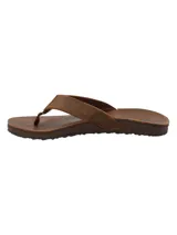 Sandalias de cuero marrón para hombre, estilo ojota, con tiras anchas combinadas en cuero y poliéster, plantilla acolchada y suela de EVA con diseño grabado de la marca RKF en el talón.