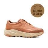 Zapato casual Hi-Tec Barry de cuero color marrón con cordones, suela de goma y detalles de perforaciones.