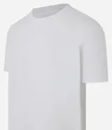 Remera de hombre color beige claro, de corte slim, con cuello redondo y mangas cortas. Tejido acanalado sin estampa.