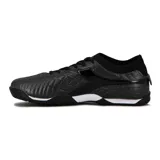 Championes de fútbol indoor Diadora Spot Teen, color negro con suela blanca y negra. Diseño texturizado con cordones y ajuste tipo botita en el tobillo.