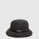 Gorro tipo bucket acolchado de color negro con el logo de la marca bordado en la parte frontal.