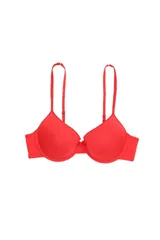 Soutien de microfibra color rojo con copas preformadas y aros. Cuenta con breteles desmontables y ajustables, y cierre trasero con broche multiposición.