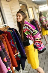 Bermuda amarilla de jean 100% algodón.