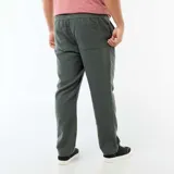Pantalón de corte recto estilo jogpant en color verde militar, con cintura elastizada y cordón ajustable.