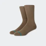 Medias de caña media color negro, con tejido acanalado en la parte superior y detalle de línea horizontal en color turquesa sobre la puntera. Incluye logo bordado en tono azul en el lateral.