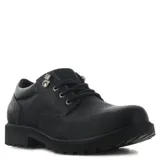 Zapatos de estilo casual para hombre, confeccionados en cuero negro con cordones al tono y suela de goma dentada de alta tracción.