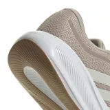 Championes de running Adidas Response Runner 2, color beige con las icónicas tres tiras laterales en un tono más claro. Presentan una entresuela blanca con diseño estriado y suela de goma en color caramelo.