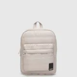 Mochila Bubba de diseño acolchado en color beige, con compartimento principal y bolsillo frontal con cierre, asa superior y correas ajustables.