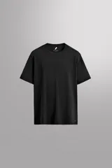 Remera de entrenamiento Zara Athleticz, de corte regular fit y color negro, confeccionada en tejido técnico elástico y ligero de secado rápido, con cuello redondo y manga corta.