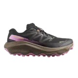 Championes de trail running Salomon Ultra Flow 2 Gore-Tex impermeables, color negro con entresuela marrón y detalles en fucsia y amarillo. Confeccionados con parte superior de malla transpirable y suela con tacos para tracción en cualquier condición.