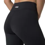 Bermuda deportiva tipo biker de tiro alto, color negro, con ajuste ceñido al cuerpo.