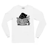 Remera de manga larga color blanco, con estampa frontal en color negro que muestra a un personaje encapuchado leyendo un periódico con el texto Everything Sucks Today y una taza de café.