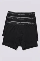 Pack de tres boxers Billabong modelo Journey de color negro, confeccionados con cintura elástica con el logo de la marca en contraste.