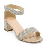 Sandalia de fiesta con taco cuadrado bajo, confeccionada en material plateado con acabado brillante. Presenta una tira frontal ancha y una pulsera al tobillo, ambas completamente cubiertas de strass.