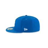 Gorra New Era azul con logo de los New York Yankees bordado en blanco en el frente.