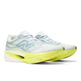 Championes New Balance FuelCell SC Elite V6 para running, de color blanco con detalles en verde lima y celeste, con la icónica letra N en el lateral y entresuela de gran volumen.