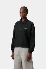 Sweater estilo polo Carhartt Wip modelo Brenta, color negro, de corte holgado y recto. Confeccionado en punto de algodón, cuenta con cuello clásico, media tapeta con botones y el logotipo de la marca bordado en el pecho.