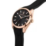Reloj de pulsera Maserati modelo Attrazione con caja de acero inoxidable en tono oro rosa, esfera negra con índices y manecillas a juego, y correa de silicona negra texturizada. Incluye ventana de fecha a las 3 en punto.