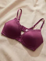 Pack de 2 soutiens color borgoña con encaje, sin aro y copa formada, marca Jessica Simpson. Breteles fijos de largo regulable. Abrocha detrás en tres posiciones.