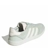 Championes Adidas Breaknet Sleek de mujer, color verde claro con detalles en blanco. Confeccionados en gamuza con las clásicas tres tiras de la marca en los laterales.