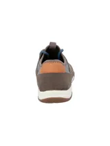 Championes urbanos Hush Puppies modelo Space, con diseño combinado en cuero marrón y paneles de tejido gris. Presentan cordones azules, suela de goma antideslizante y entresuela de EVA para mayor amortiguación.