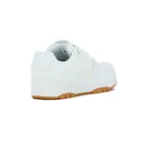 Championes urbanos Pony modelo M100 Low II, color blanco con suela de goma color caramelo. Diseño de corte bajo con perforaciones laterales y logo de la marca en el lateral y la suela.