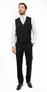 Chaleco de vestir negro con solapas de muesca, cierre abotonado y bolsillos ribeteados.