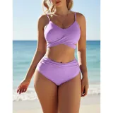 Bikini de dos piezas color fucsia. El top presenta un diseño cruzado en el frente con breteles finos ajustables, mientras que la bombacha es de tiro alto con detalle de frunces laterales.