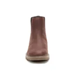 Bota tipo Chelsea de cuero nobuk marrón, con paneles elásticos laterales negros y suela de goma dentada con tracción.