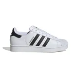 Championes Adidas Superstar blancos con las tres tiras laterales en negro y contrafuerte trasero negro con logo blanco.