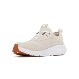 Championes Columbia modelo Castback PFG, color beige con suela blanca y base de caucho color caramelo. Diseñados con malla transpirable, orificios de drenaje laterales y tecnología de amortiguación para mayor estabilidad en terrenos mojados.