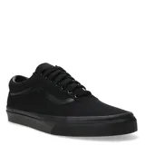 Championes Vans modelo Old Skool, totalmente negros, confeccionados en lona resistente con detalles en cuero en los laterales. Presentan la clásica suela waffle de goma, punteras reforzadas y cuello acolchado para mayor comodidad.