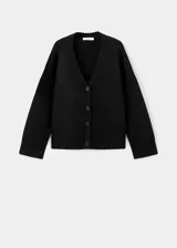 Cardigan negro de tejido de punto medio, con diseño extragrande, escote en V y cierre frontal con botones.