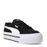 Championes Puma Court Classic Vulc con diseño de plataforma, color negro con detalles en blanco. Presentan el logo de la marca en la lengüeta y el lateral, con cierre de cordones y suela de goma vulcanizada.