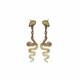 Par de aros colgantes plateados con forma de serpiente.