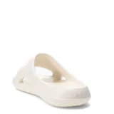 Sandalias tipo chinela Under Armour, modelo Locker V, color blanco hueso, con diseño ergonómico y logo de la marca en relieve en la banda superior.