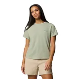 Remera de manga corta Columbia con cuello redondo acanalado, confeccionada en tejido elástico con tecnología Omni-Wick que absorbe la humedad y protección solar Omni-Shade UPF 50. Presenta un diseño liso en color verde con el logo de la marca estampado en el pecho.